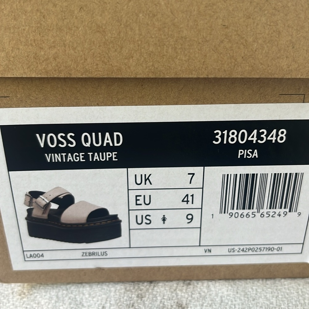 Dr. Martens Black and Cream Sandals - Picture 11 of 13